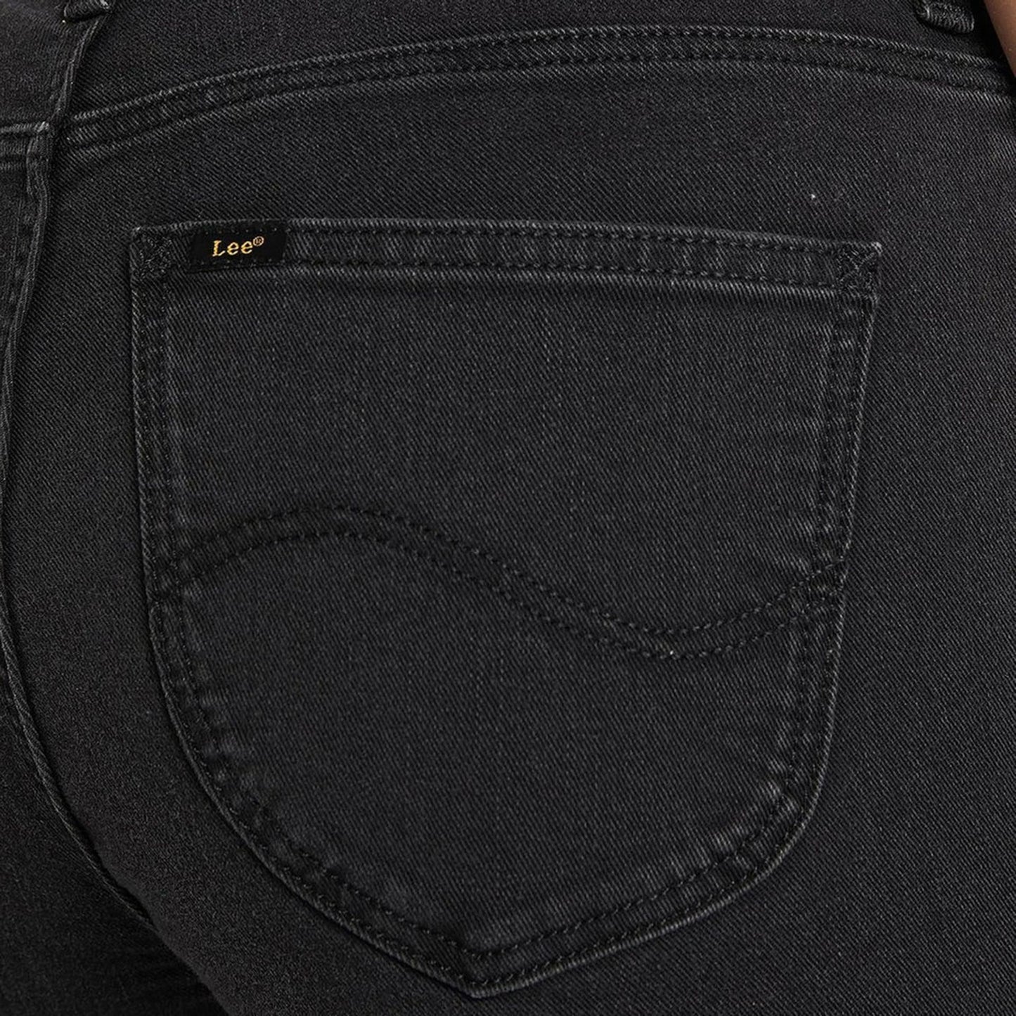 Lee Jeans – L’Indispensable Skinny Noir pour une Silhouette Élancée