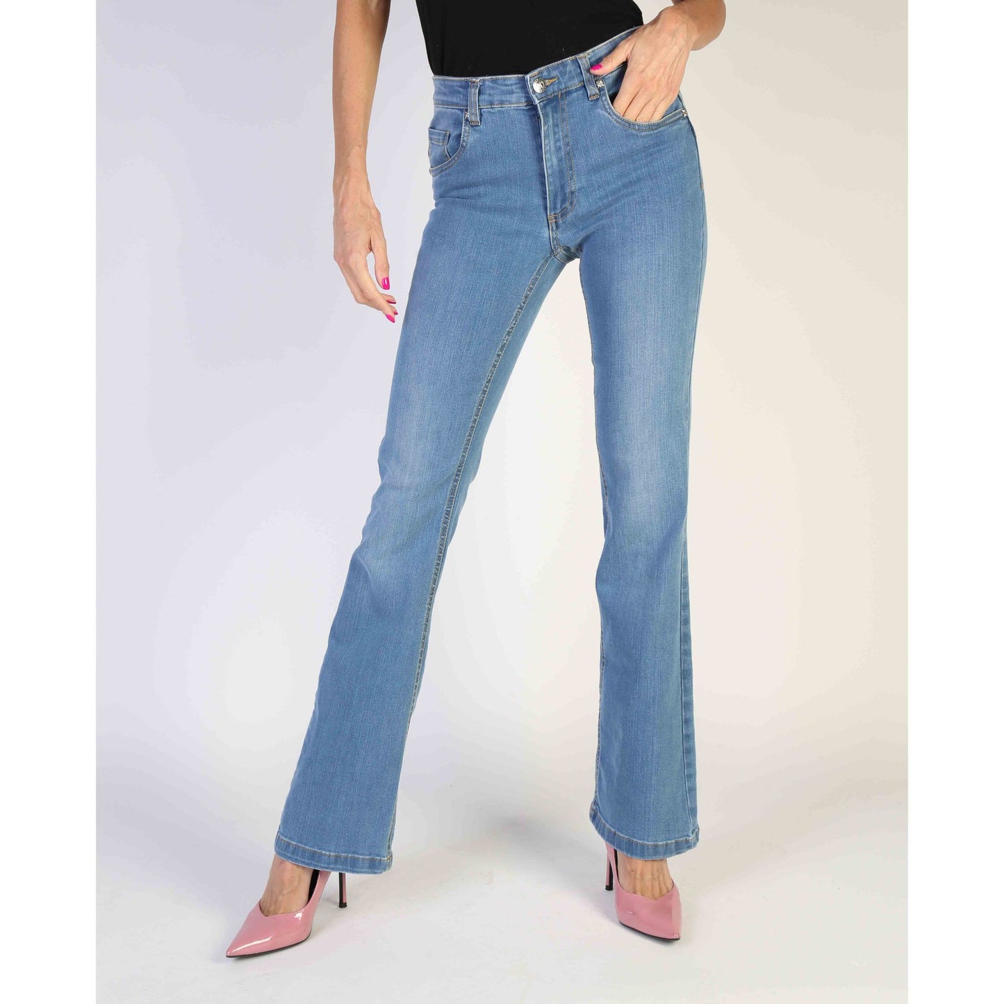Richmond - Jean Femme Coupe Évasée, Élégance et Modernité