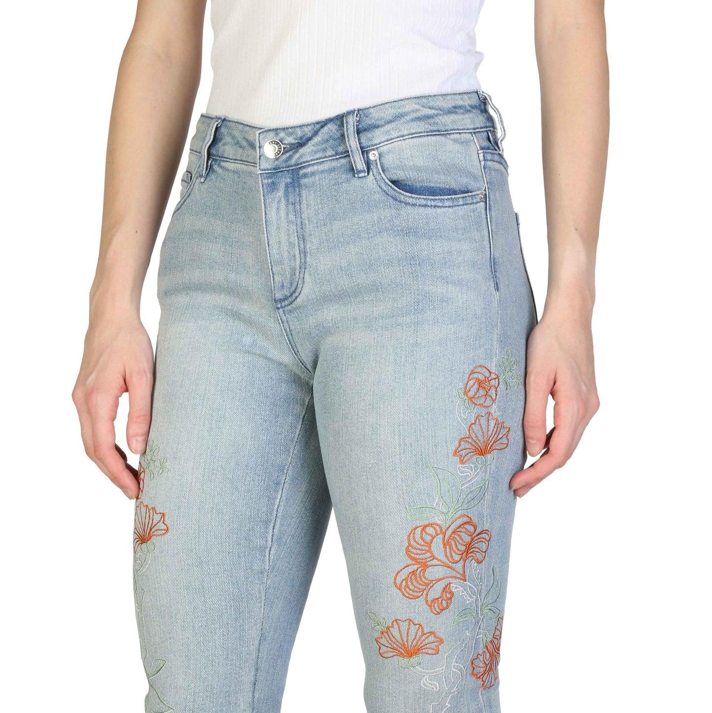 Armani Exchange - Jean Femme Skinny Brodé, Élégance et Originalité